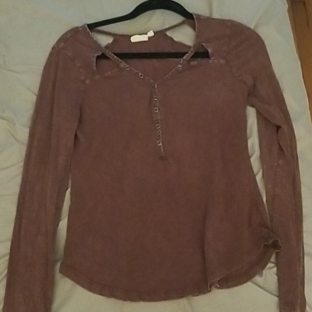 Distressed long sleeve cut out v neck